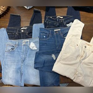 LEVI’S JEAN BUNDLE